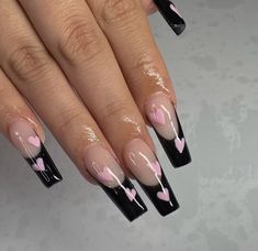 Cute Long Almond Acrylic Nails, Cute Valentines Nails Coffin, Summer Nails Long Acrylic, Nail Ideas Y2k Almond, Nail Ideas Acrylic Y2k, Acrylic Nail Designs Grunge, Sza Concert Nails, Grunge Acrylic Nails Aesthetic, Classy Acrylic Nail Ideas