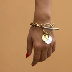 Details Available in Brass, Silver, or shiny Chrome, with an over-sized toggle clasp. One of our most popular designs. Bracelet fits like a 7.75" Popular Designs, Chrome Colour, Rolo Chain, Dainty Jewelry, Brass Chain, Toggle Clasp, Metal Chain, Ring Bracelet, Cable Chain