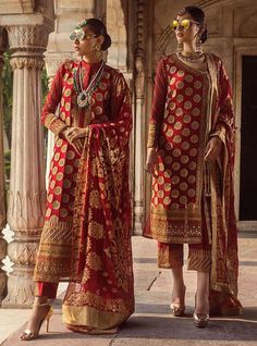 Chiffon Outfit, Sabyasachi Collection, Zainab Chottani, Pakistani Party Wear Dresses, Pakistan Dress, Pakistani Style, Velvet Dress Designs, Pakistani Party Wear, Shirt Trouser