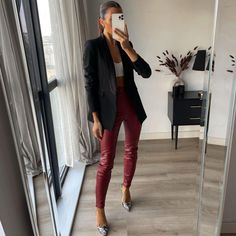 Blogger's Fave! Zara High-Waisted Red Faux Leather Leggings Pants New With Tag Size Medium Zara High-Waisted Burgundy Leggings Hidden In-Seam Zippers At Hem Front Zip And Snap Button Closure. Respectful Offers Only! Chic Burgundy Pants For Party, Chic Burgundy Party Pants, Chic Stretch Burgundy Pants, Chic Red Bottoms For Going Out, Burgundy Bottoms For Fall Party, Burgundy Party Bottoms For Fall, Fall Party Burgundy Bottoms, Fall Office Leggings, Elegant Office Leggings For Fall