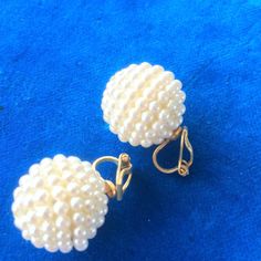 "1950s 1960s Vintage Pearl Beads Clip On Earrings Mid Century Hollywood Regency Rockabilly Great looking cluster beaded pearl earrings. Clip on, measure about 3/4\" diameter. One small clear rhinestone in the center to add that accent sparkle! Can be worn formal or just to match your simple set of pearls... Please see photos." Vintage Pearl Clip-on Earrings For Gift, Vintage Pearl Clip-on Earrings As Gift, Retro Beaded Evening Jewelry, Retro Beaded Jewelry For Evening, Vintage Beaded Earrings For Party, Vintage Pearl Clip-on Earrings, Vintage White Pearl Clip-on Earrings, Vintage Beaded Clip-on Earrings For Party, Vintage Beaded Clip-on Earrings For Gift