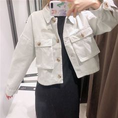 white Cotton jacket with front pockets cargo style womens coats 2021 stylish winter coats #falljacket #fallcoat #boyfriendjacket #boyfriendstyle #frontpocket #cottonjacket Shirt Jacket Womens, Winter Jacket Outfits, Stylish Winter Coats, Boyfriend Jacket, Womens Coats, Big Pockets, Casual Long Sleeve Shirts, Jacket Outfit, Cargo Style