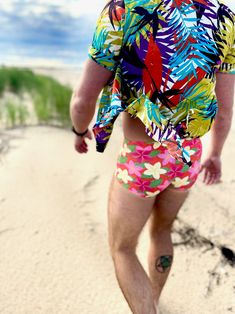 The designer’s personal favorite, F.F. clearly represents a high water mark of some sort. Shown with Floral Fricassee SS. 240 of these could never be enough. Questions about fit or fabric? Chat with our sales team now. Tropical Swim Trunks With Built-in Shorts For Beach Party, Tropical Swim Trunks With Built-in Shorts For Poolside, Beachy Fitted Swim Trunks For Swimming, Tropical Swimwear With Built-in Shorts For Beach Party, Fitted Beachy Swim Trunks For Swimming, Tropical Swim Trunks With Built-in Shorts For Summer, Hawaiian Swimwear With Built-in Shorts, Hawaiian Swimwear With Built-in Shorts For Swimming, Fitted Beachy Shorts For Beach Season