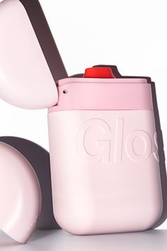 Here's everything we know about Glossier's latest beauty product — a moisturizing hand cream. Glossier Perfume, Moisturizing Hand Cream, Priming Moisturizer, Glossier You, Pink Pouch, Different Skin Tones, Balm Dotcom