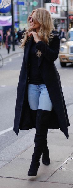 Pinterest || JaylaLSpencer Winter Fashion Cold, Áo Blu, Perfect Winter Outfit, Black Thigh High Boots, Jeans Outfit Winter, Boating Outfit, High Street Fashion, Bohol, Long Sleeves Coats