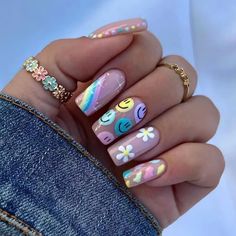 Nude nails with different color smiley faces, flowers & swirl design. Colourful Nails, Nail Arts, Wallpaper Glitter, Unghie Sfumate, Colorful Nails, Summery Nails, Nagel Inspo, Short Acrylic Nails Designs, Stylish Nails Art