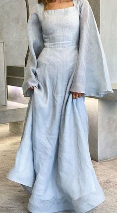 Stile Casual Chic, Mode Abaya, Flare Sleeve Dress, Modesty Fashion, Hijabi Fashion, Modest Fashion Outfits, Abayas Fashion, Mode Inspo