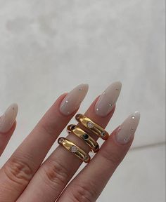 Acrylic Nails August 2023, Nail Art With Diamonds, Classy Coffin Nail Designs, August Nails 2023, Bridal Nails Designs, Hello Nails, Gel Nails Diy