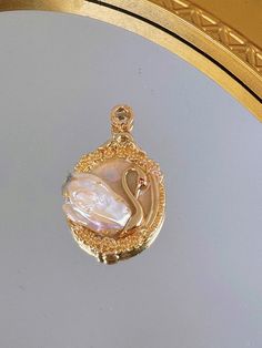 These are natural baroque pearl pendant gift made by me to be used for necklace pendant. Buying this pendant,you will  receive  a necklace go with the pendant and a gift box. It's a perfect gift for birthday, or a special occasion gift. 🚚 All items will shipped from New York within 2 business days with USPS 🚚 Please understand that delivery time is estimated and normally 90% of the orders will arrive within the estimation time. Pearl Charm Flower Pendant Necklace As Gift, Pearl Charm Flower Pendant Necklace For Gift, Gold Pearl Necklace With Charms For Gift, Gold Pearl Necklace With Charms As Gift, Rose Gold Pearl Pendant Necklace, Exquisite Gold Pearl Necklace Gift, Unique Necklaces With Pearl Charm As A Gift, Unique Pearl Charm Necklace For Gifts, Exquisite Pearl Charm Jewelry Gift