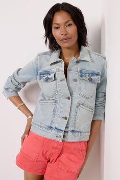 Refresh your spring layering collection with the Anne denim jacket by Kut From The Kloth. Detailed with angled side pockets, this versatile jean jacket features a front button closure, light wash, and soft cotton denim with a hint of stretch. Everyday Light Wash Long Sleeve Denim Jacket, Spring Washed Denim Vest For Work, Spring Washed Denim Vest For Workwear, Everyday Light Wash Denim Jacket With Button Closure, Spring Light Wash Denim Jacket With Buttoned Pockets, Everyday Washed Blue Denim Jacket With Pockets, Spring Button-up Denim Jacket With Flap Pockets, Medium Wash Everyday Denim Jacket, Light Wash Relaxed Fit Denim Jacket For Everyday