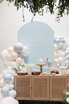 An Adorable First Birthday Bash for the Cutest little Dumpling! • Beijos Events Simple First Birthday, Classy Baby Shower, Idee Babyshower, One Year Birthday, Birthday One, Baby Boy Birthday, Boy First Birthday, First Birthday Party, Baby Sprinkle