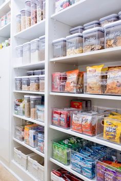 I officially have the spring cleaning bug! Once our weather warmed up, it didn’t take long for me to get the itch to freshen and tidy up our kitchen. For me, the most obvious place to start was our kitchen pantry. Over the winter, it had become a mixed up jumble of boxes and packages... #pantryorganizationideas Kabinet Dapur, Pantry Shelving, Small Kitchen Organization, Kitchen Organization Pantry, Kitchen Organization Diy