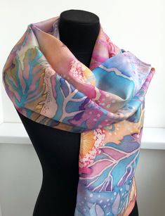 Silk scarf Leaves. Natural motiv silk scarf. Hand painted silk - Etsy Brasil Lavender Bunny, Hand Painted Scarves, Painted Scarf, Flower Scarf, Silk Scarf Painting, Hand Painted Silk Scarf, Painted Silk, Hand Painted Silk, Scarf Gift