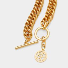 Ben-Amun necklace Approx. 17 inches 24-karat gold electroplated brass Toggle clasp Made in USA Ben Amun Necklace, Heavy Chain, Toggle Clasp, Chain Link Necklace, Link Necklace, Bergdorf Goodman, Top Designers, Chain Link, Made In Usa