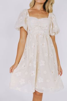 EXCLUSIVE - Everyday Love Dress - 2 Colors! Confirmation Ideas, Hoco Dress, Banquet Dresses, Modest Fits, We Got It, Flower Print Dress, Dress Inspo, Cute Fit, Flutter Sleeve Dress