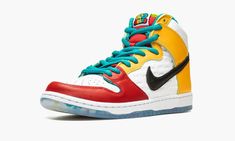 The FroSkate x Nike SB Dunk High “All Love” is a collaboration by the Chicago based skateboarding collective on a colorway of the popular skate shoe that aims to spread love, not hate.  Founded in the Windy City in 2019, FroSkate consists of BIPOC skaters who identify as queer, non-confirming, or transgender.  The “All Love” is the group’s first-ever sneaker collaboration, and it doesn’t disappoint.  Details include a white leather upper with the phrase “All Love, No Hate” stamped into the mater Sneaker Collaboration, Spread Love Not Hate, Nike Sb Dunk High Pro, Shoes Wishlist, Nike Sb Dunk High, Sb Dunk High, Athletic Shoes Nike, Dunks Nike, Vintage Sneakers