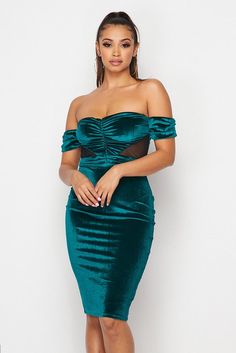 Look your best this holiday season in this luxurious Emerald Velvet Bodycon Dress from Haute Glam Boutique. Designed from a mid-weight velvet fabric, this dress is sure to keep you warm and looking your absolute best for your winter holiday parties. The Bodycon fit and waist-cinching features will flatter any silhouette. Make sure to dress to impress this winter! Bodycon Velvet Dress, Emerald Velvet, Winter Holiday Party, Velvet Bodycon Dress, Asymmetrical Midi Dress, Strapless Bodycon Dress, Velvet Midi Dress, Rose Gold Sequin, Sequin Party Dress