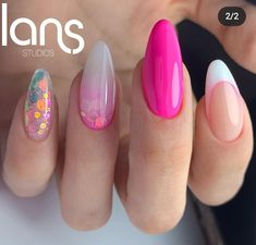 Rainbow Nail Designs, Trendy Spring Nails, Poly Gel, Wow Nails, Merch Products, Simple Gel Nails, Pretty Nail Art Designs, Pearl Nails, Almond Acrylic Nails