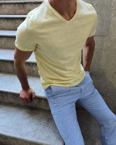 Yellow Shirt Outfit, Tee Shirt Outfit, Shirt Outfit Men, Mens Casual Outfits Summer, Yellow Shirt, Yellow T Shirt, Yellow Shirts, Summer Outfits Men, Tshirt Outfits