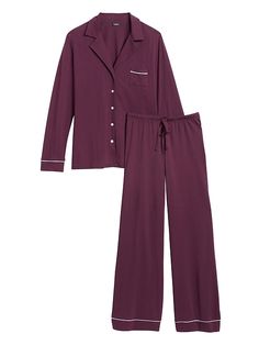 #pinterestfashion #pintereststyle #winterstyle #valentinesoutfits #valentinestyle #bemyvalentine #winterstyle #wardrobeconsultant #personalstylist #capsulecollection #capsulewardrobe #romanticoutfits #romance Elegant Relax Fit Sleepwear For Pajama Party, Elegant Relaxed Fit Sleepwear For Pajama Party, Elegant Cotton Relaxed Fit Sleepwear, Relaxed Fit Viscose Sleepwear For Loungewear, Chic Relaxed Fit Sleepwear For Loungewear, Elegant Relaxed Fit Sleepwear For Loungewear, Chic Long Sleeve Sleepwear For Pajama Party, Elegant Relaxed Fit Sleepwear Long Pants, Elegant Relaxed Fit Sleepwear