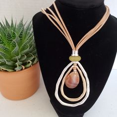 This Is A Unique Agate And Leatherette Necklace. This Necklace Makes A Fashion Statement. Adjustable Brown Teardrop Necklace, Jewelry Ideas, Womens Jewelry Necklace, Fashion Statement, Agate, Jewelry Necklaces, Necklaces, Women Jewelry, Cream