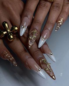 NAIL IDEAS Junk Nails, 3d Flower Nails, Nail Looks, Hand Gesture, French Nail Art, Flower Nail Designs, 3d Rose, Flower Nail