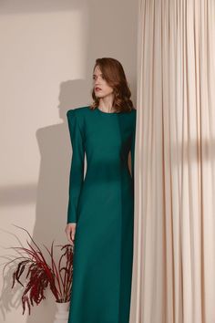 Evening Long Sleeve Midi Dress With Structured Shoulders, Evening Midi Dress With Structured Shoulders And Long Sleeves, Elegant Green Midi Dress With Puff Sleeves, Green Long Sleeve Puff Sleeve Party Dress, Fitted Green Midi Dress With Elastic Sleeves, Green Fitted Midi Dress With Elastic Sleeves, Evening Long Sleeve Puff Dress For Fall, Evening Fall Puff Sleeve Long Dress, Fall Evening Long Sleeve Puff Sleeve Dress