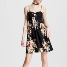 Black Floral Adjustable Spaghetti Strap Dress Molded Cup Stretch Ribbed Band Flare New With Tags Xhiliration Size Small Black Floral Sundress, Cup Dress, Floral Sundress, Flare Mini Dress, Spaghetti Strap Dresses, Simple Dresses, Fitted Dress, Fit & Flare, Black Floral