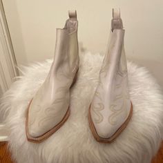 Nwot Free People Ankle Boots. Cream Color. Size 6. Western/Cowboy Style. Slight Scuff At Toes. 1.75” Wooden Heel. Make Me An Offer! Summer Western Closed Toe Boots, Western Leather Chelsea Boots For Spring, Western Style Chelsea Boots For Spring, Western Style Chelsea Ankle Boots For Spring, Leather Boots For Summer Ranch Activities, Leather Boots For Ranch In Summer, Spring Western Chelsea Boots With Round Toe, White Pointed Toe Boots For Ranch, White Boots For Summer Rodeo