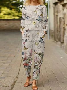 Casual Floral Butterfly Print Two-Piece Suit Pant Suits, Fashion Themes, Loungewear Sets, Draped Fabric, Women Set, Butterfly Print, Luxury Fabrics, Coat Dress, Women Collection