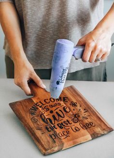 woodworking plans free Sublimation Ideas On Wood, How To Burn Designs In Wood, Wood Burn Cricut, Wood Projects For Women, Burn Designs In Wood, Burned Charcuterie Board, Cricut Projects Wood Burning, Wood Burn Stencils, Wood Burner Projects