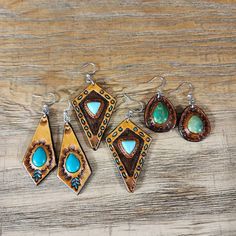 Check out this item in my Etsy shop https://www.etsy.com/listing/1448364082/tooled-leather-earrings-with-turquoise Southwestern Hand-tooled Earrings As Gift, Southwestern Hand Tooled Earrings As Gift, Southwestern Hand Tooled Earrings For Gift, Hand Tooled Southwestern Earrings For Gift, Rustic Leather Dangle Jewelry, Hand Tooled Leather Drop Earrings, Rustic Turquoise Earrings For Gift, Brown Southwestern Teardrop Jewelry, Southwestern Brown Teardrop Jewelry