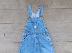 Perfect,Vintage 70s 80s Pointer Brand denim overalls size XS  W23 -W26 L32,Overalls Bib,retro,hipster,cool, made in usa.  I want you to experience the beauty, style and comfort of my goods. Vintage Pointer Brand  condition : vintage  Good color  : Blue jeans    Fabric  Denim Label :  Pointer Brand made in USA. W26                                                                                                                             Please refer to the pictures for more details. / I check mea Vintage Light Wash Denim Overalls, Vintage Blue Shortalls, Retro Denim Jumpsuit With Bib Front, Retro Denim Bib Front Jumpsuit, Retro Cotton Denim Jumpsuit In Medium Wash, Retro Medium Wash Cotton Denim Jumpsuit, Vintage Light Wash Overalls With Pockets, Vintage Cotton Denim Jumpsuit In Medium Wash, Vintage Cotton Medium Wash Shortalls