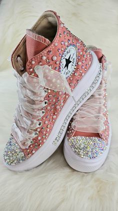 Decorated Shoes Diy, Jewel Jeans, Customized Converse, Designer Character, Upcycle Shoes, Bling Projects, Bedazzled Shoes Diy, Rhinestone Tumblers, Mickey Shoes