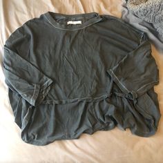 Oversized Tee By Free People In Charcoal. Never Worn Oversized Washed Black Top, Oversized Cotton Top With Shirttail Hem, Oversized Washed Black Cotton Tops, Oversized Relaxed Top With Shirttail Hem, Oversized Batwing Sleeve Cotton T-shirt, Relaxed Oversized Top With Shirttail Hem, Casual Drop Shoulder Tops For Layering, Casual Boxy Fit Top For Layering, Oversized Comfortable Tops