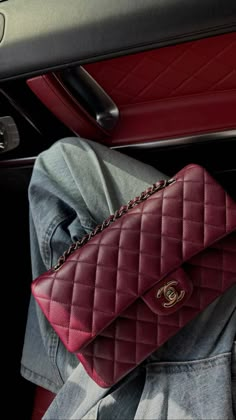 Chanel Bags Aesthetic, Chanel Bag Aesthetic, Red Chanel Bag, Chanel Bag Outfit, Stile Casual Chic, Luxury Bags Collection, Red Chanel, Bag Chanel, Red Bag