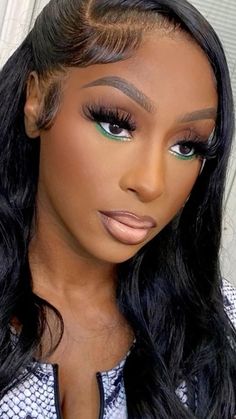 Cute Green Makeup Looks, Sweet 16 Makeup, Prom Makeup Look, Prom Fits, Green Eyeshadow Look, Prom Eyes, Birthday Makeup Looks, Gold Makeup Looks, Under Eye Makeup