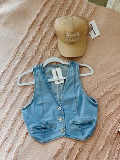 #denimstyle #denimvest #countryconcertoutfit #countrygirl #howdydarlin #jeanvest Denim Vests, Lucky Jeans, Country Concert Outfit, Jean Vest, Casual Summer Outfit, Country Outfits, Casual Dinner Outfit, Women's Vest, Denim Vest