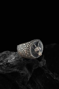 Large Fox Signet ring has been created by talented craftmens as handmade. We design to compliment your style! We believe there is something special for everyone and for every occasion, whether you're shopping for yourself or looking for a gift. Our wide selection of jewelry leaves no doubt or question marks regarding if one can find anything for themselves. Item Details Gender : Male / Female / Unisex Material : 925K Sterling Silver Total weight : 10.00 - 12.00 Gr. (US 11 Size) All our products Hand Forged Symbolic Rings For Collectors, Symbolic Hand Forged Rings For Collectors, Artisan Handmade Signet Ring As Gift, Handmade Artisan Signet Ring For Gift, Hand Forged Open Symbolic Ring, Symbolic Hand Forged Open Ring, Symbolic Hand-forged Engraved Ring As A Gift, Symbolic Hand Forged Engraved Ring As Gift, Symbolic Hand Forged Engraved Ring For Gift