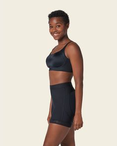 The Everyday Bra is the perfect combination of coverage, comfort, and support. It's super soft to the touch and has light structure. The back, underbust band, and sides are lined in our signature PowerSlim® fabric for a smoothing effect. It has wireless, pocketed cups with fixed contour padding for a more rounded look, naturally. High coverage under the arms, in the front, and in the back for complete confidence. It has adjustable, flat straps that can be worn classic or criss-cross. This daily Compressive Workout Shapewear With Built-in Padding, Fitted Full Coverage Sports Bra With Built-in Padding, Supportive Fitted Sports Bra With Built-in Padding, Sculpting Shapewear With Built-in Bra For Workout, Supportive Stretch Bra With Built-in Padding, Fitted Sports Shapewear With Built-in Bra, Compression Shapewear With Medium Bust Support For Workout, Compressive Full Coverage Sports Bra With Built-in Bra, Micro-elastic Sports Bra With Built-in Bra