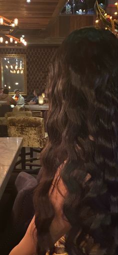 Long Black Crimped Hair, Soft Crimped Hair, Crimped Hair Aesthetic, Crimped Black Hair, Crimped Long Hair, Crimped Wavy Hair, Crimped Hair Outfits, Black Crimped Hair, Wavy Crimped Hair