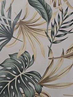 an image of a wallpaper with leaves on it