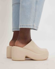 The Puffa Clog Parchment – Everlane Platform Clogs Shoes, Leather Supplies, Platform Clogs, Platform Wedge, Clogs Shoes, Supply Chain, Health And Safety, Leather Working, All You Need Is