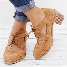 Brogue Shoes Women, Oxford Shoes Heels, Sandals Chunky, Oxford Shoes Outfit, Summer Boots, Gladiator Heels, Oxford Heels, Low Heel Sandals, Chunky High Heels