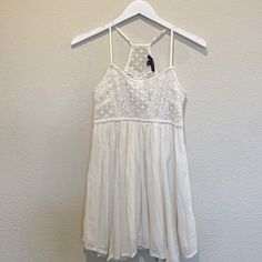 American Eagle Dress Nwot Gorgeous Lace Top With Busy Lining Adjustable Straps Fully Lined Skirt Size 00 Nonsmoking Household Halter Neck Dress With Lace Trim For Brunch, Casual Off White Dress With Lace Trim, Summer Mini Dress With Lace Trim For Casual Wear, Casual Lace Sundress Fitted, Summer Lace Mini Dress For Casual Occasions, Casual Flowy Lace Dresses, Flowy Lace Trim Sundress, Sundress With Lace Trim, Spring Sundress With Lace Trim