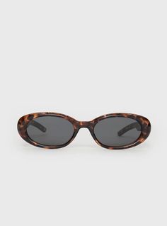 Leopold Sunglasses Tort Fall Sunglasses, Beach Formal, Leopard Sunglasses, Tortoiseshell Sunglasses, Dream Wishlist, Concert Ideas, Things I Wanna Buy, New York Trip, Cute Sunglasses