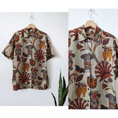 Vintage Tru Printed Shirt Short Sleeve size: M-L armpit to armpit: back length: 100% Cupro Good condition, check photo ! visit the shop https://garagevintageclothes.etsy.com Free shipping when you buy 2 items and more 🚚 Retro Short Sleeve Top With Vintage Pattern, Vintage Patterned Tops With Relaxed Fit, Multicolor Vintage Top With Vintage Print, Multicolor Vintage Top With Print, Multicolor Vintage Print Tops, Brown Cotton Tops With Vintage Print, Retro Patterned Top With Vintage Design, Vintage Shirt With Retro Print And Relaxed Fit, Vintage Patterned Top With Graphic Print