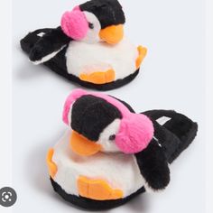 Nwt Aeropostale Women Plush House Cozy Slippers Penguin Size S New With Tag Plush Earmuff-Wearing Penguin Design Penguin Slippers, Fluffy Sandals, House Cozy, Penguin Design, Crochet Penguin, Cozy Slippers, Cute Slippers, Slippers Cozy, Knitted Slippers