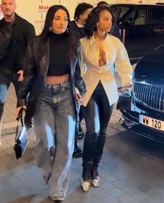 Future And Lori Harvey, Lori Harvey Leather Pants, Lori Harvey And Future, Lory Harvey Outfit, Lori Harvey Paparazzi, Lori Harvey Outfits, Lori Harvey Style, Paparazzi Aesthetic, Harvey Outfits