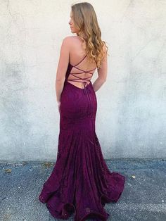 Silueta: Sirena
Cintura: Natural
Longitud de la manga: sin mangas
Tela: Encaje
Color mostrado: Púrpura
Sujetador integrado: sí Purple Red Prom Dress, Royal Purple Prom Dress, Plum Prom Dress, Dark Purple Prom Dresses, Dark Purple Prom Dress, Grade Dresses, Prom Dresses Backless, Purple Prom Dresses, Formal Dresses Mermaid